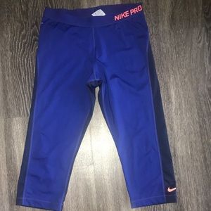 Nike Capri Leggings
